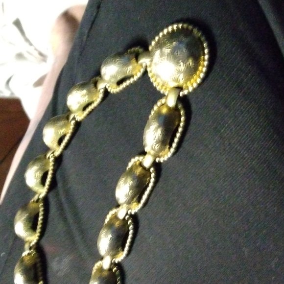 Necless - Picture 2 of 4